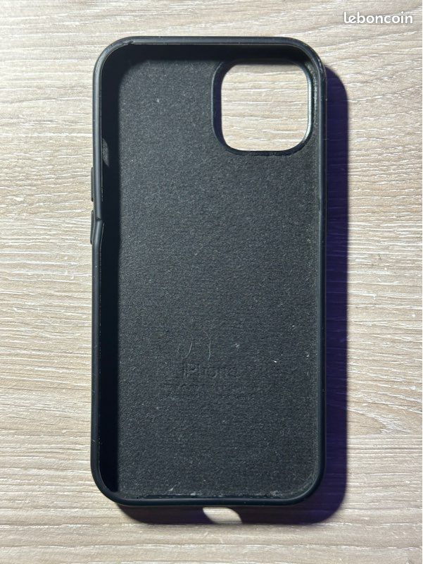 IPhone 13 (image 12)