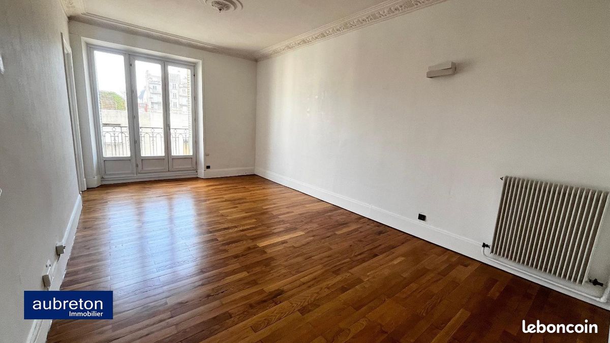 Appartement 3 pièces 83 m² · à Grenoble · 83 m² · 990 €/mois