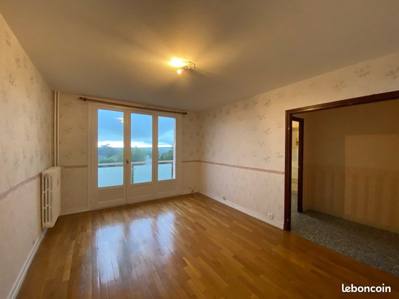 Appartement 2 pièces 55 m² · à Néris-les-Bains · 55 m² · 420 €/mois