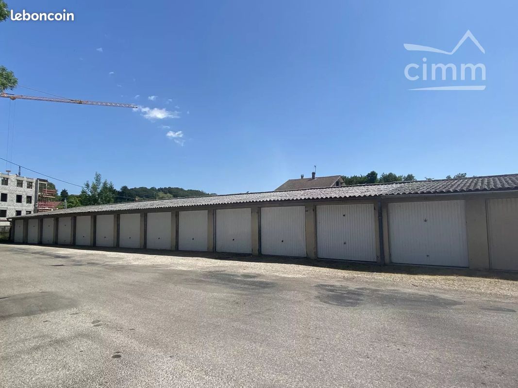 Parking 1 pièce 10 m² · à Saint-Jean-de-Bournay · 10 m² · 60 €/mois