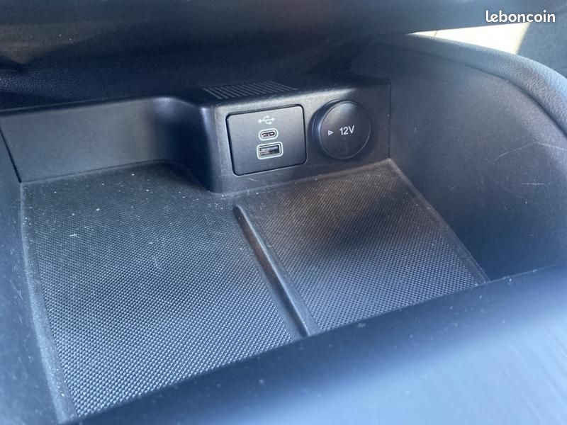 Ford Kuga 2.5 Duratec 190ch FHEV E85 Titanium BVA (image 18)