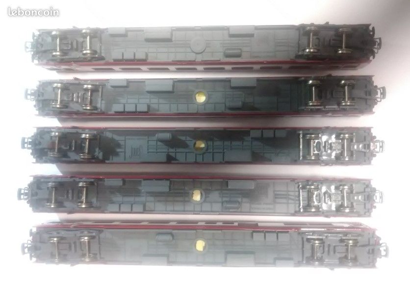 Châssis Luxe Jouef / Champagnole Pour Wagon CIWL – Neuf, Tampons à Ressort – Modélisme Ferroviaire