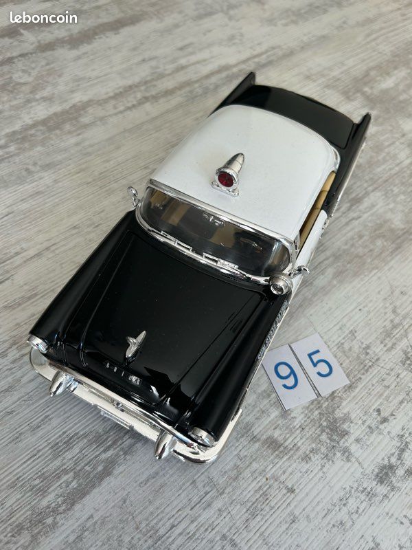 Pare-brise Miniature Pour Buick Century 1955 échelle 1/18 - Pièce Détachée Mira, Occasion