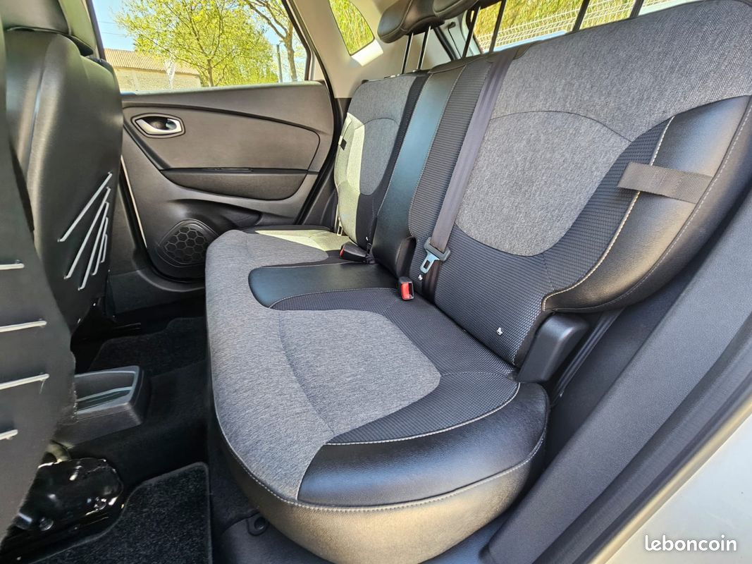 Renault Captur 1.5 DCI 90cv Intens 2019 (image 11)