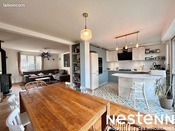 Maison 8 pièces 180 m²