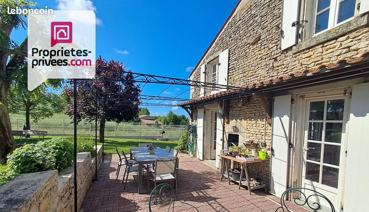 Maison 6 pièces 195 m² · à Maillezais · 195 m² · 289 000 €