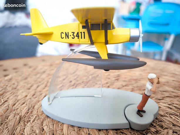 FIGURINE AVION TINTIN - L'hydravion Jaune Du Crabe Le Crabe Aux Pinces
