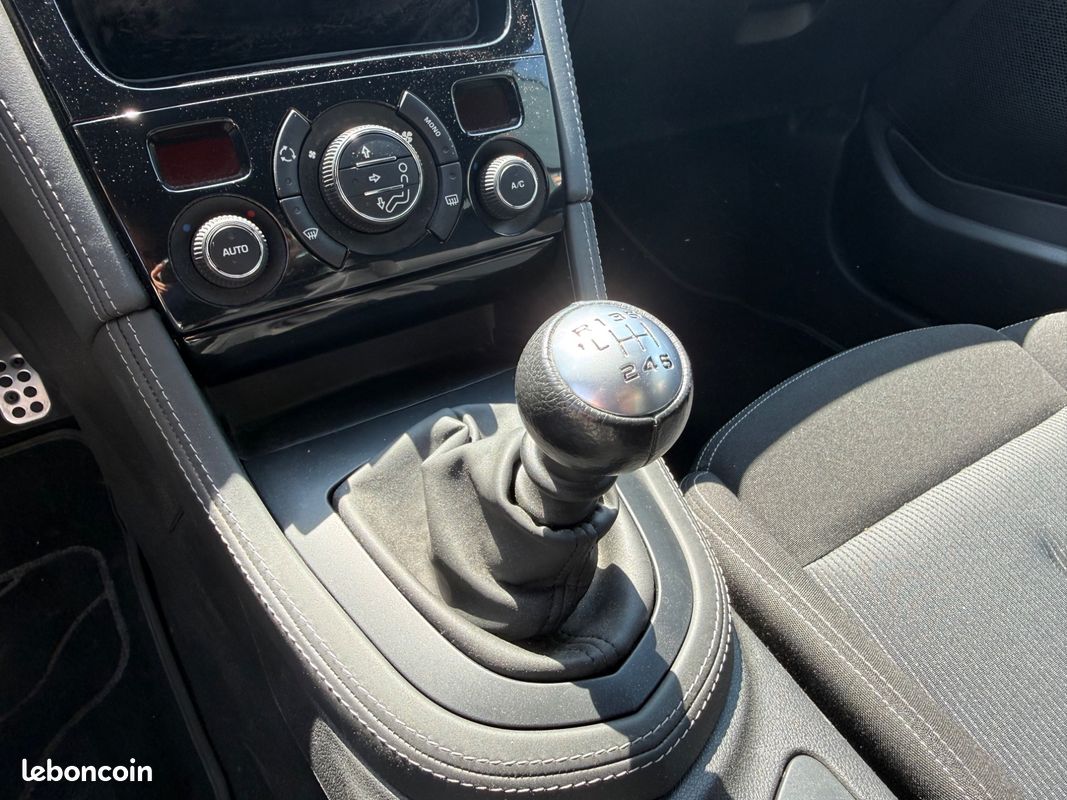 Peugeot rcz 1.6 thp 200ch (image 26)