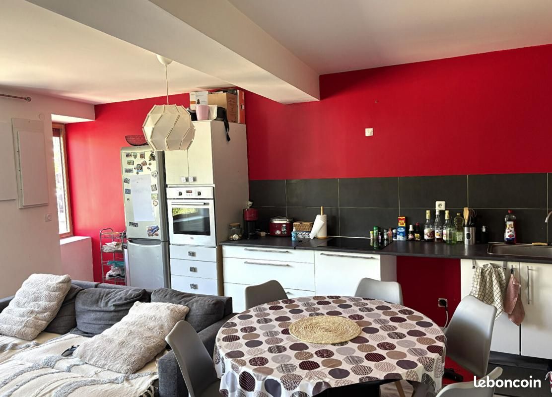 Appartement 3 pièces 59 m² · à Saint-Chamond · 59 m² · 85 000 €