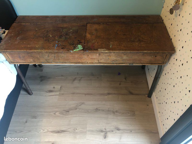 Bureau ancien écolier (image 1)