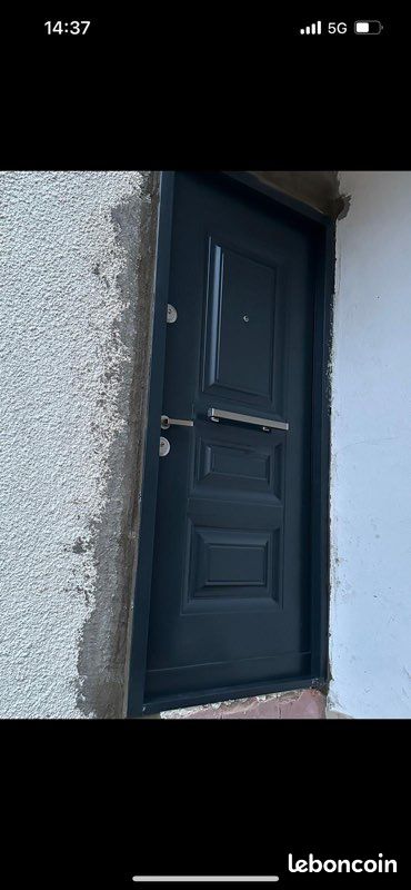 Porte en acier (image 8)