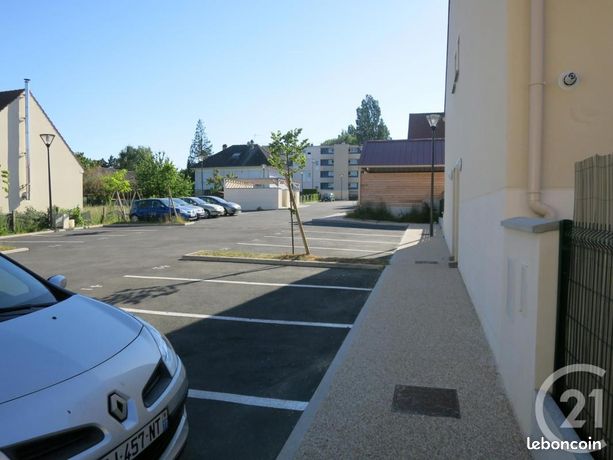 Parking 12 m² Brie Comte Robert