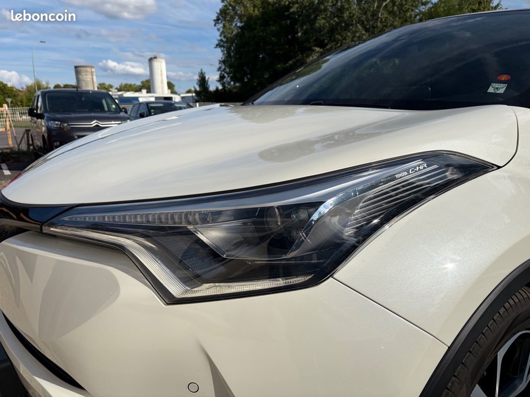Toyota c-hr 1.8 140h full-hybrid 0.85kwh collection / camera recul (image 14)