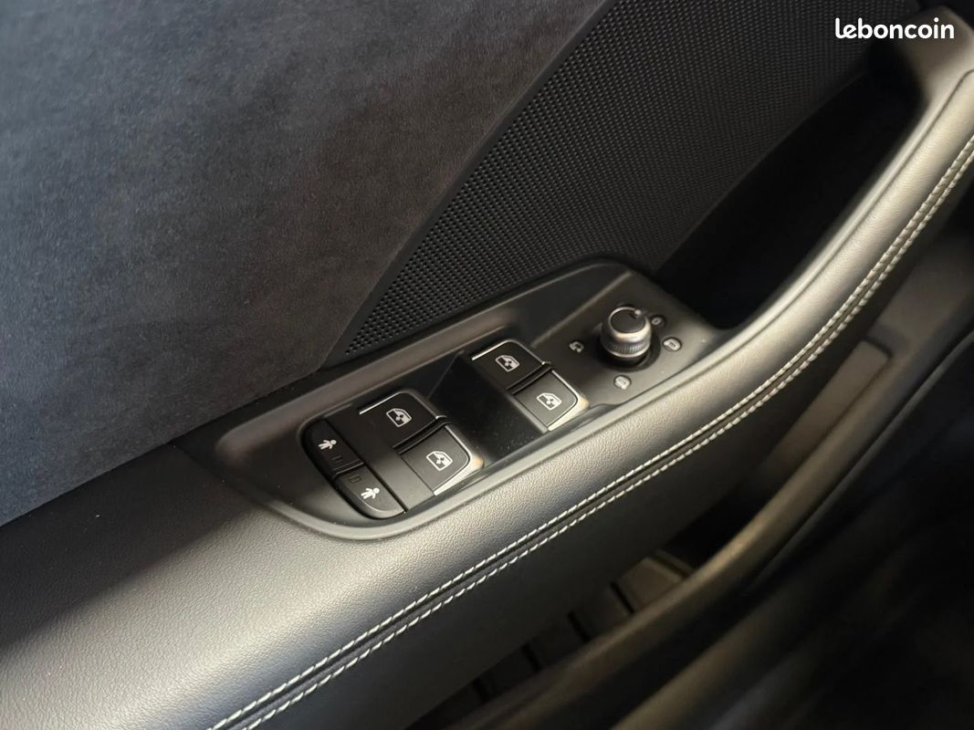 AUDI RS3 SPORTBACK 2.5 TFSI 400 S tronic 7 Quattro - Toit ouvrant - Caméra de recul - Bang et olufsen - Sièges chauffants (image 22)