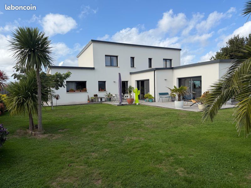 Maison 8 pièces 193 m² · à Guipavas · 193 m² · 640 000 €