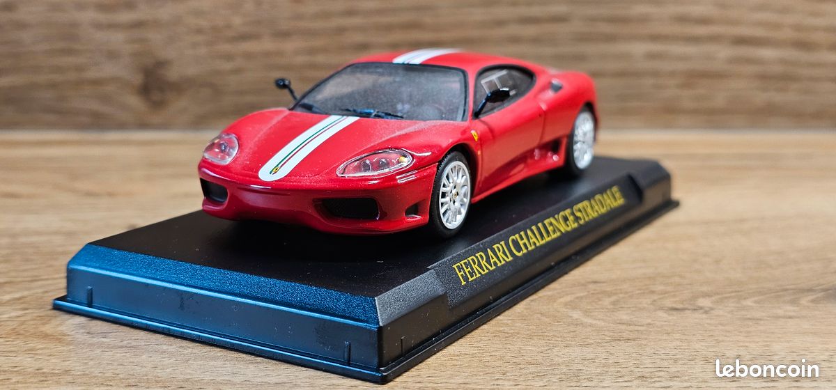 Modèle réduit Ferrari 360 Challenge Stradale Blu Tour De France 1/43
