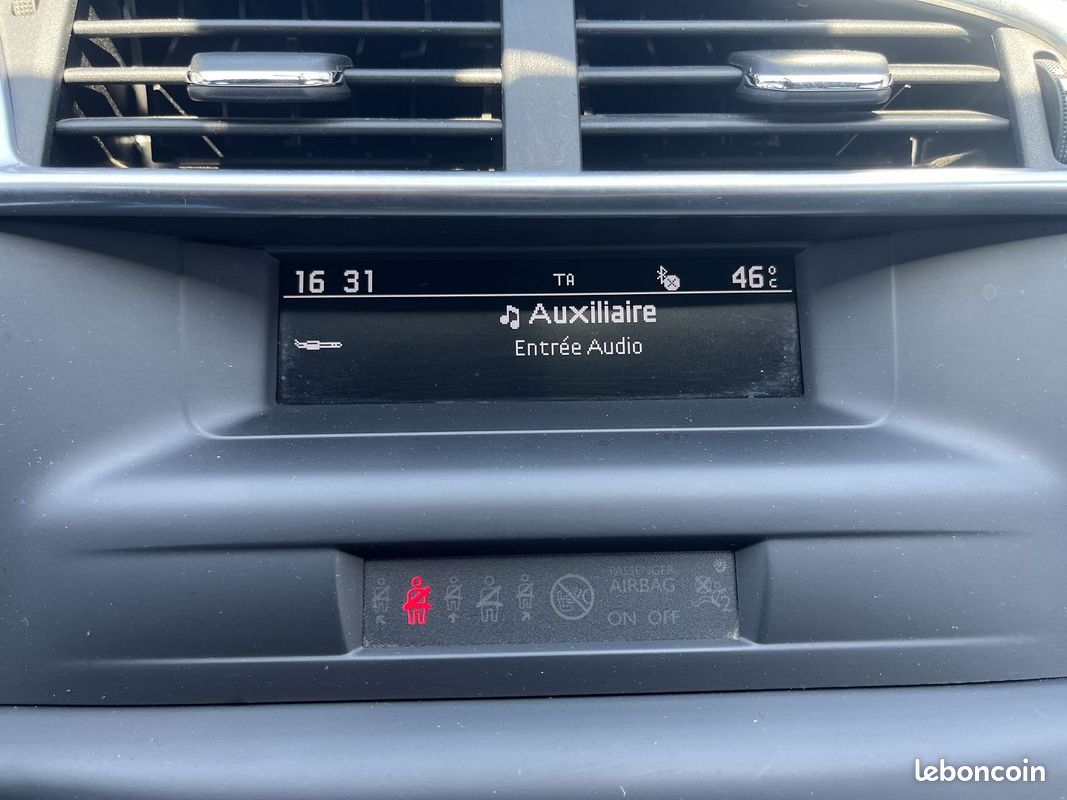 Citroen DS4 1.6 E-HDI115 AIRDREAM CHIC (image 14)