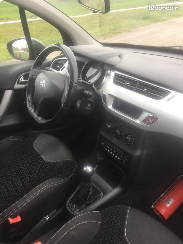 Citroen c3 1.4 hdi kit distribution ok Voitures