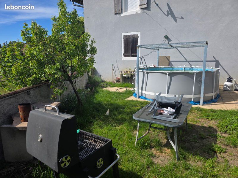 Appartement 4 pièces 101 m² · à Réchésy · 101 m² · 137 000 €