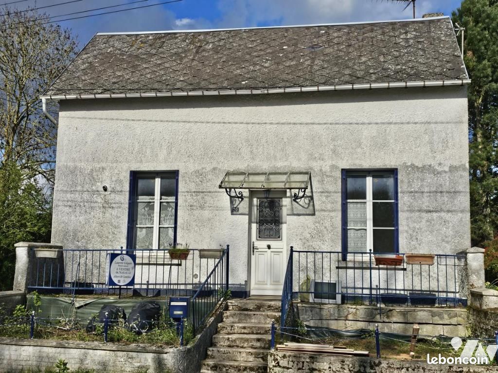 Maison 85 m² · à Combles · 85 m² · 74 200 €