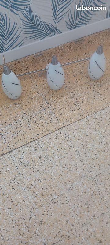 Lustre (image 1)