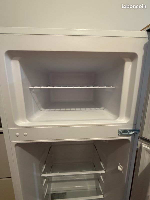 Réfrigérateur avec congélateur en haut - Proline DD207WH (emballé) (image 5)