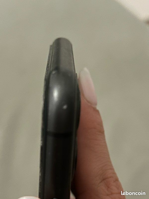 IPhone 11 Noir 128go (image 2)