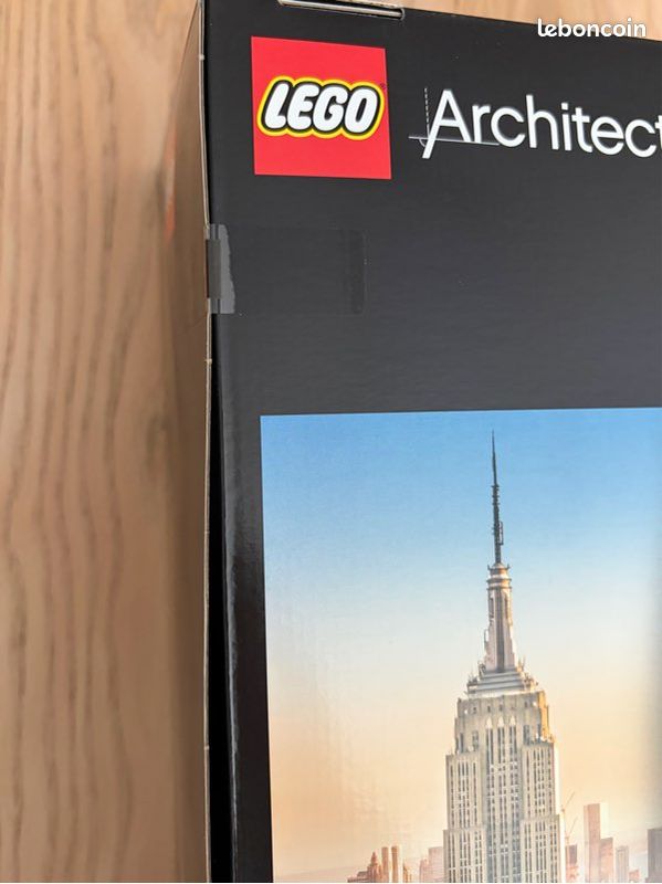 LEGO Architecture 21046 Empire State Building (image 7)