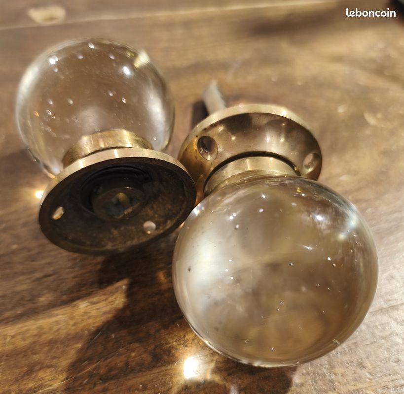 Poignée de porte en verre boule blanche (image 3)