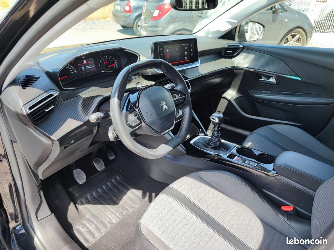 PEUGEOT 208 BlueHDi 100 SS BVM6 Allure (image 8)