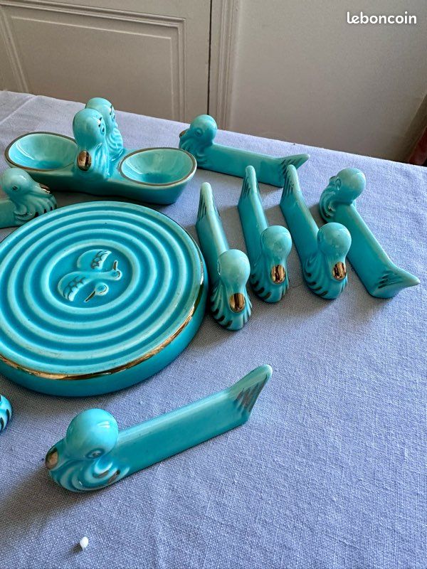 Lot de 9 porte-couteaux vintage art déco en céramique nacrée et dorée