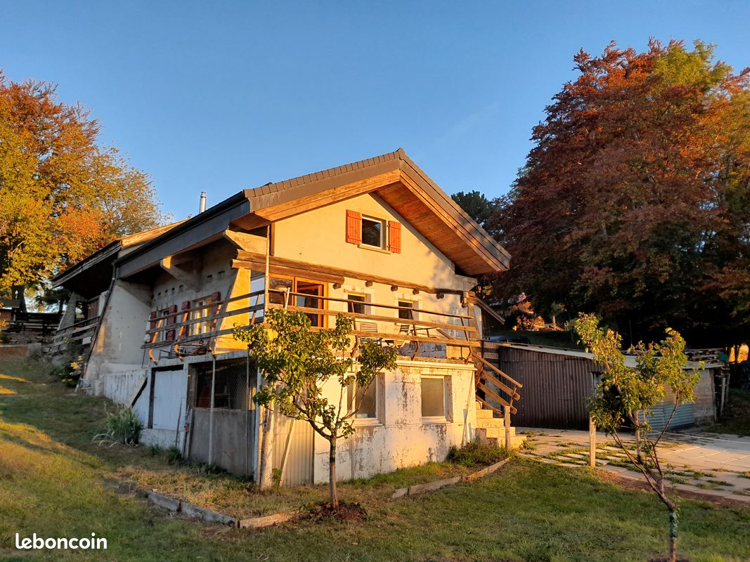 Maison 8 pièces 135 m² · à Collonges-sous-Salève · 135 m² · 690 000 €