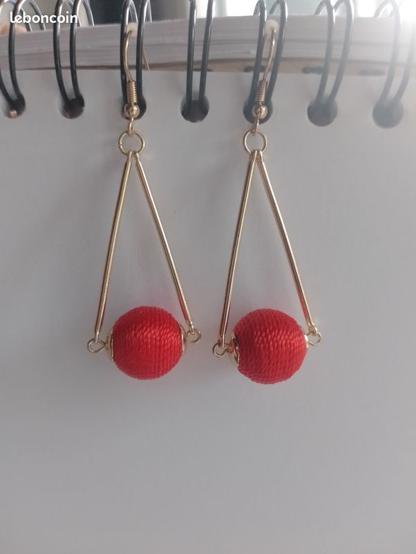 Boucles d'oreilles dorées et rouges ❤️ (image 1)