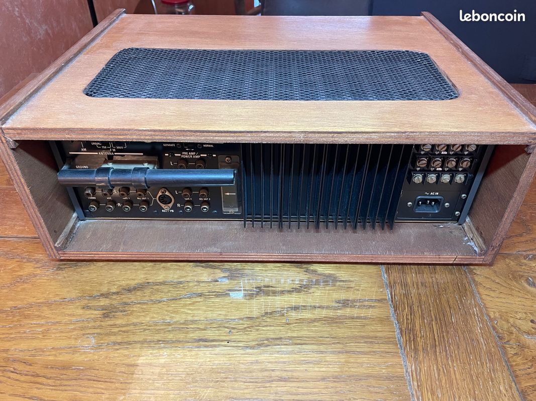 AMPLI-TUNER SONY STR 7015 pour pièces ,ne fonctionne pas
