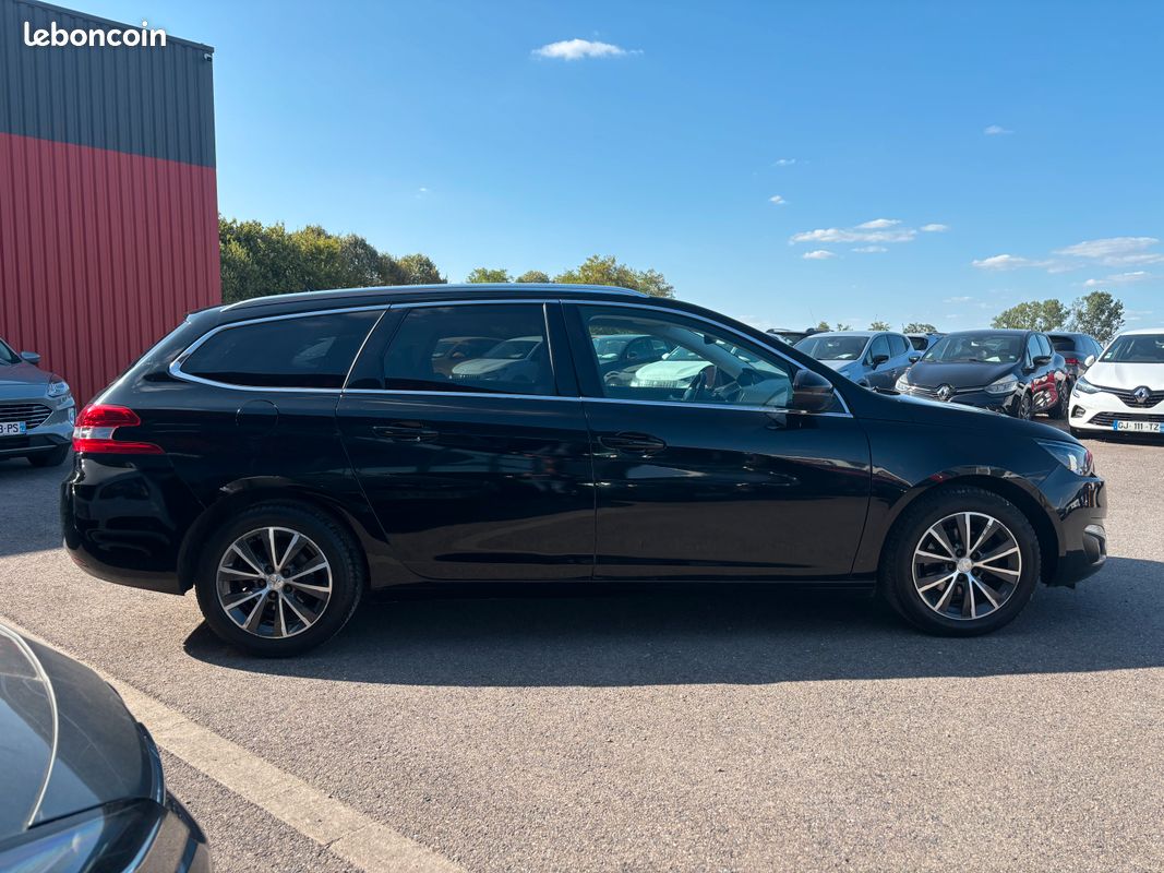 PEUGEOT 308 SW 1.6 HDi 120ch ALLURE / GPS / Caméra / Bluetooth / Toit panoramique / 2016 / 228 946kms (image 4)