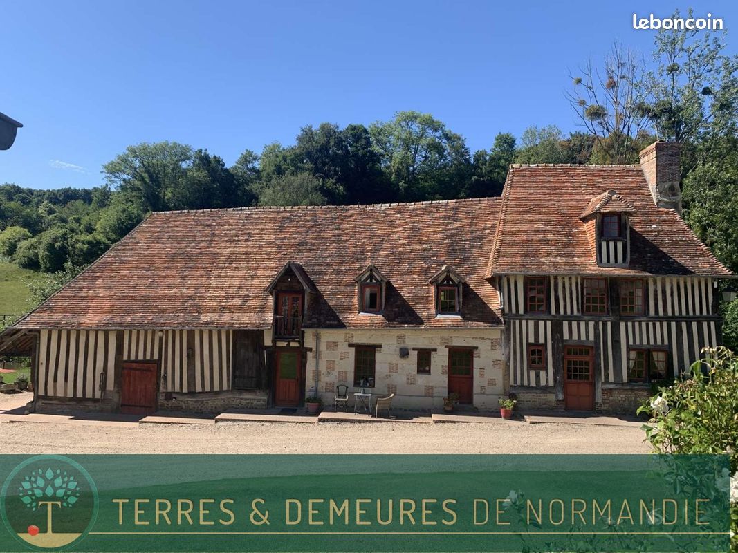 Maison 10 pièces 229 m² · à Lessard-Et-le-Chêne · 229 m² · 1 680 000 €