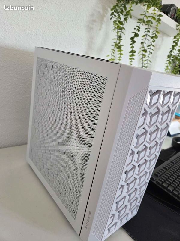 PC Gamer Blanc — Ryzen 5 5500 / RX 6600 XT 8Go / 16Go RAM / SSD 1To / Win 11 (image 3)