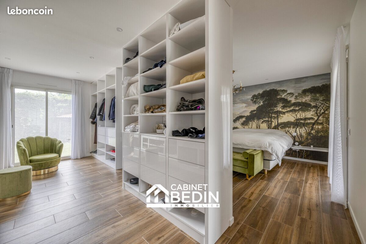 Maison 6 pièces 255 m² · à Pessac · 255 m² · 700 000 €