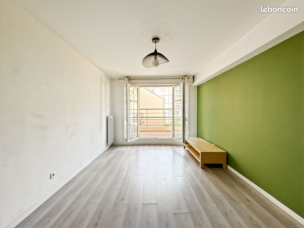 Appartement 3 pièces 63 m² · à Mantes-la-Jolie · 63 m² · 160 000 €