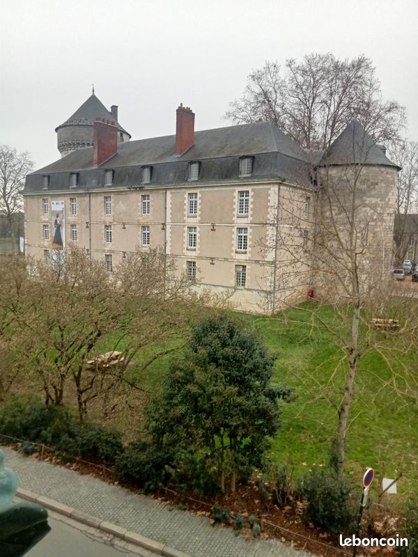 Appartement 2 pièces 45 m² · à Tours · 45 m² · 700 €