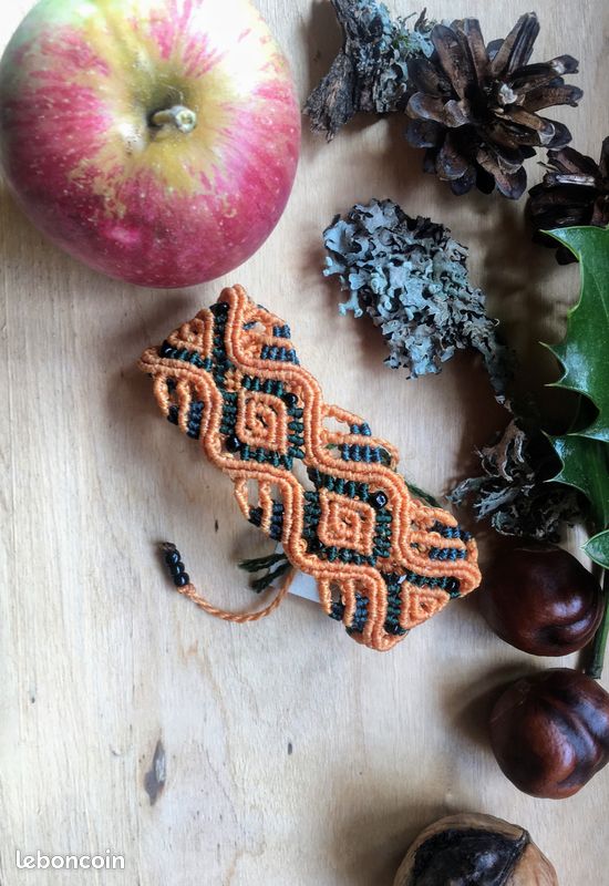 Handmade micro macramé bijoux (image 1)