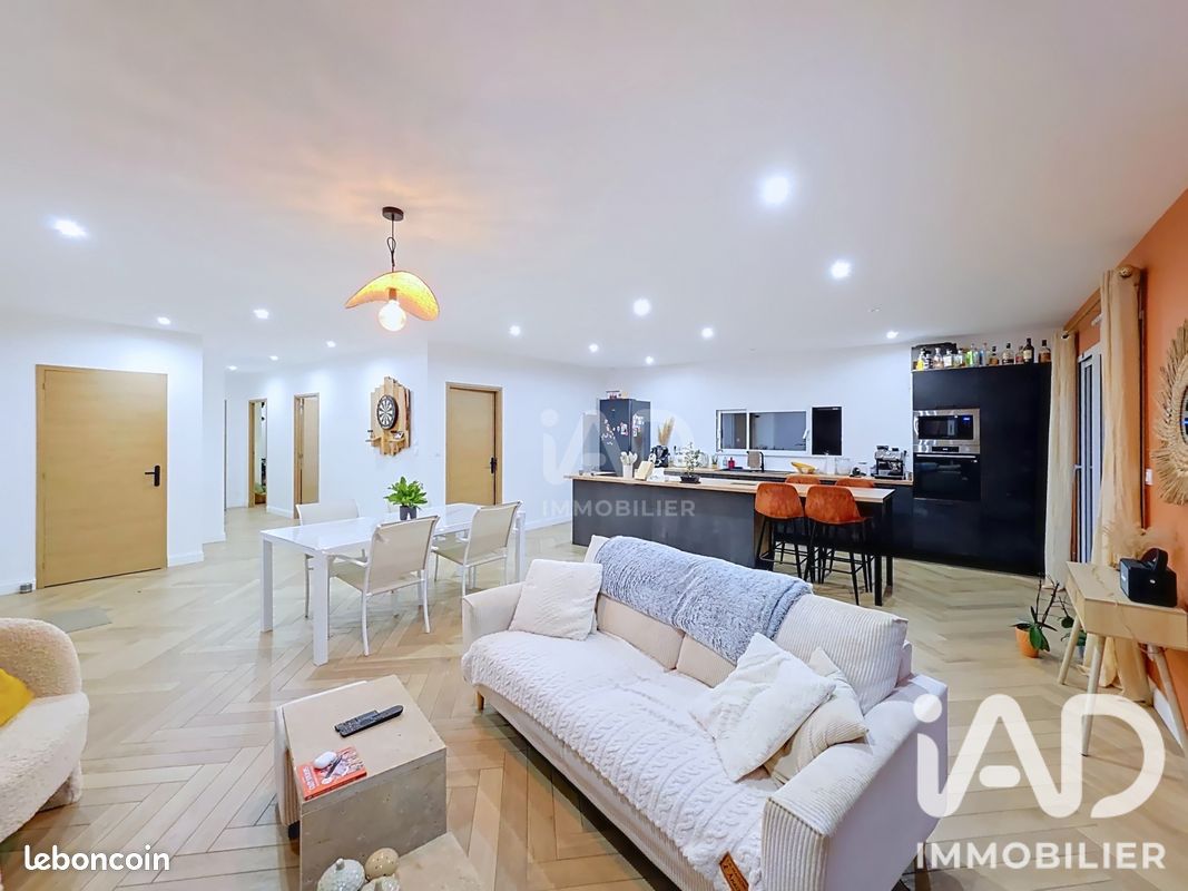 Maison 3 pièces 109 m² · à Yerville · 109 m² · 322 000 €