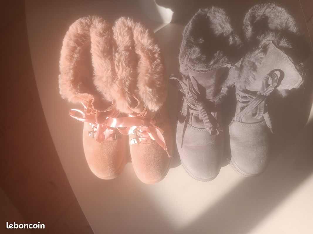 Vends 2 paires de boots fourrées grises et roses (image 4)