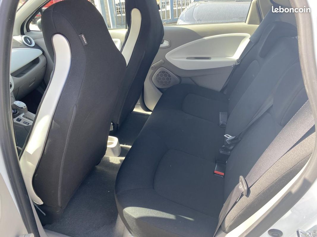 RENAULT ZOE Z.E. R75 BERLINE Life 69 000 KM 2017 (image 6)