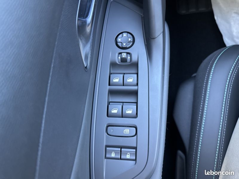 Peugeot 308 SW 1.2 PureTech 130ch S&S Allure Pack EAT8 (image 21)