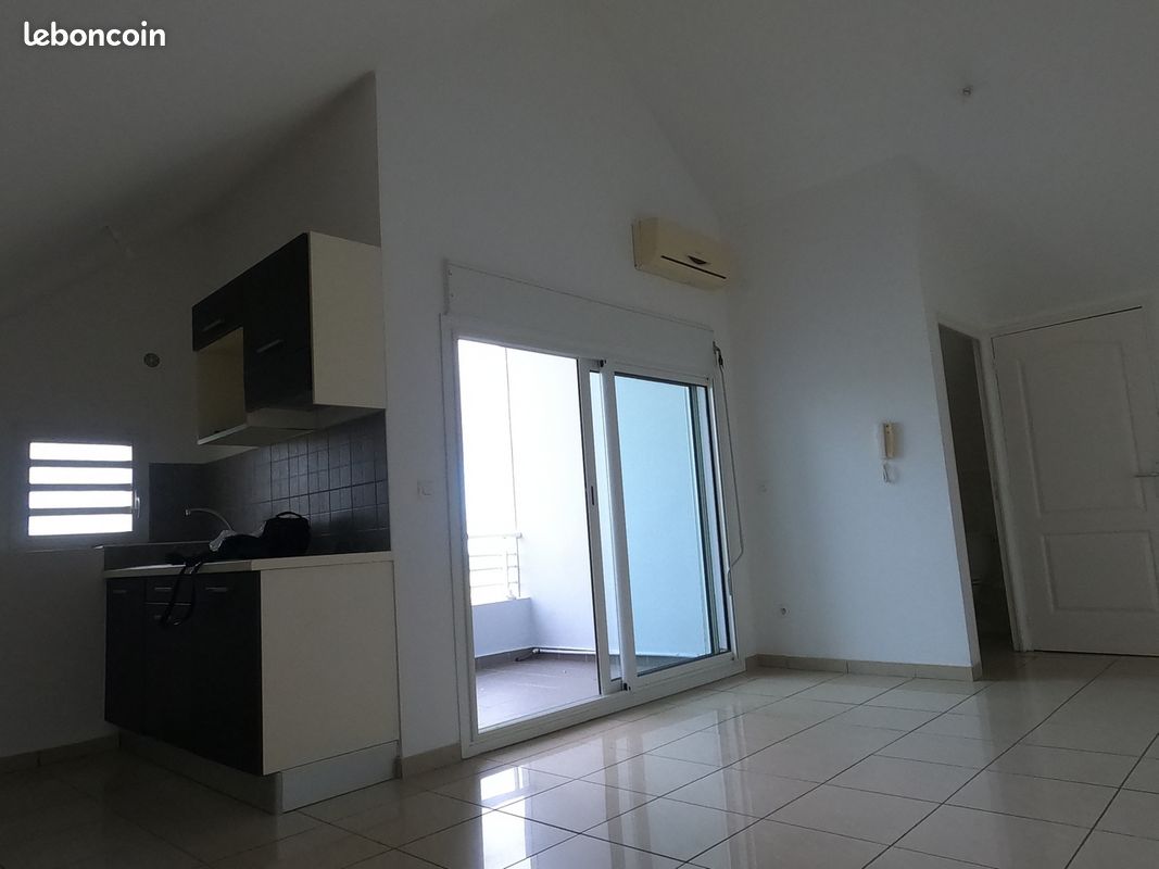 Appartement 1 pièce 30 m² · à Saint-Pierre · 30 m² · 640 €/mois