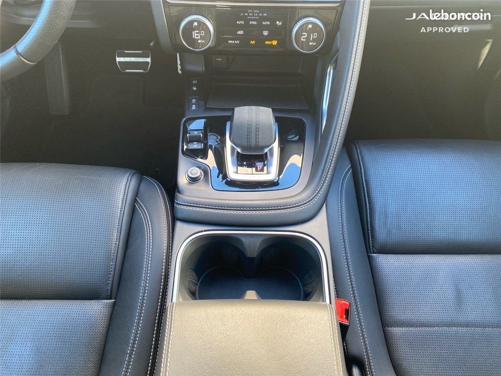 Jaguar E-PACE P300E CH PHEV AWD BVA R-Dynamic SE (image 23)
