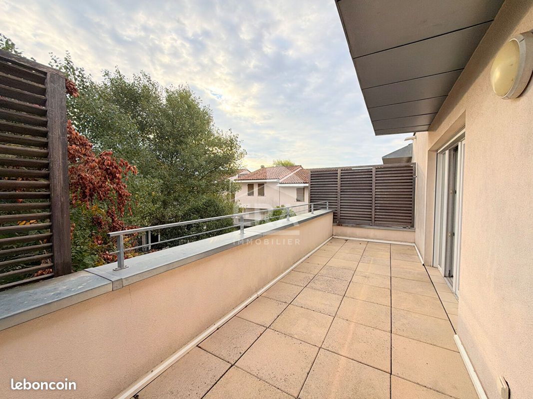 Appartement 3 pièces 61 m² · à Pertuis · 61 m² · 990 €/mois