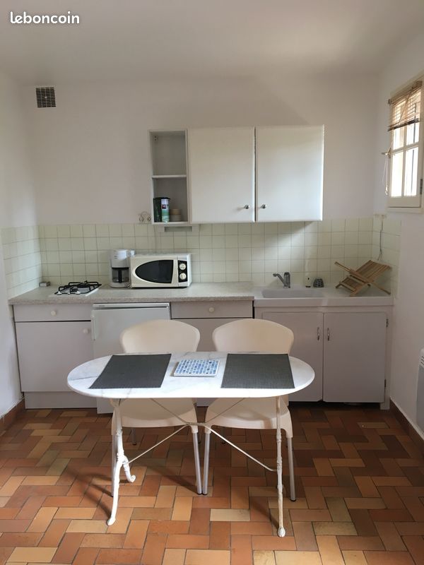 Appartement 1 pièce 28 m² · à Aix-en-Provence · 28 m² · 650 €/mois