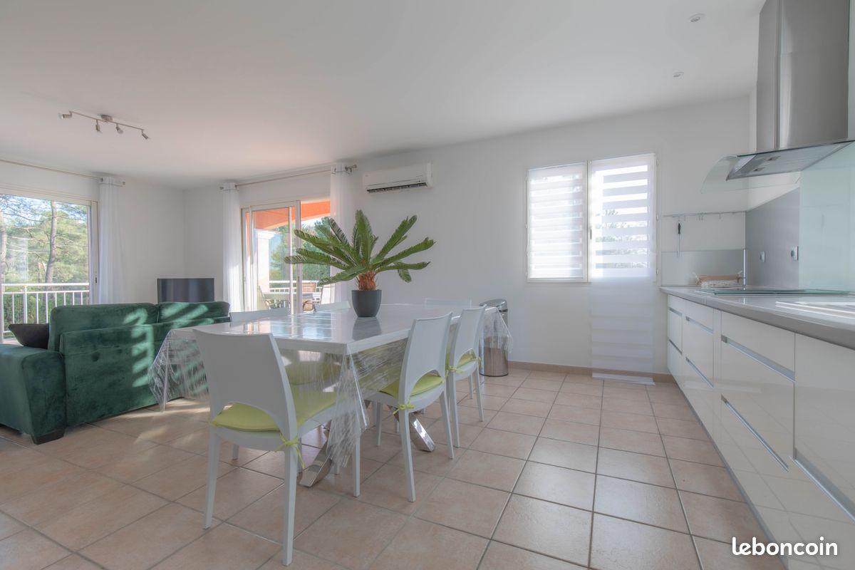 La Bastide du Mazel luxueuse villa indépendante climatisée avec piscine pour 6 personnes (image 10)